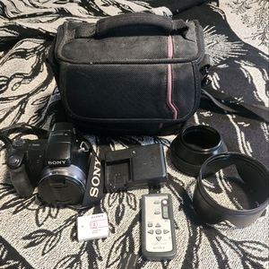 Sony Cyber-shot DSC-H7